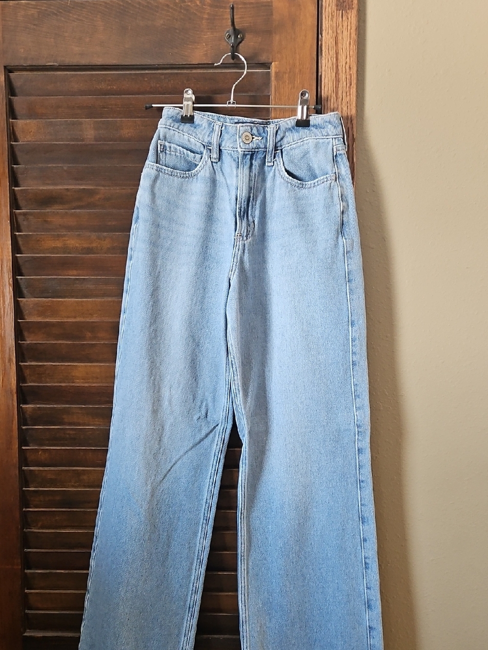 Hollister Ultra High Rise Baggy Light Blue Jeans